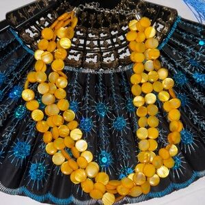 Gorgeous Butterscotch Shell Necklace!